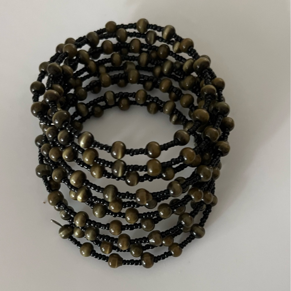 itle: Vintage Multi-Strand Beaded Coil / Wrap Bracelet – Olive Green & Black